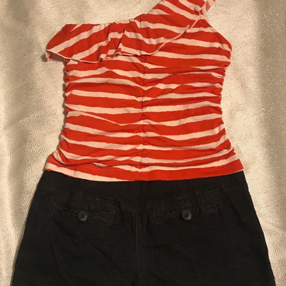 🔥ONE SHOULDER ROMPER 🔥 - Picture 4 of 8